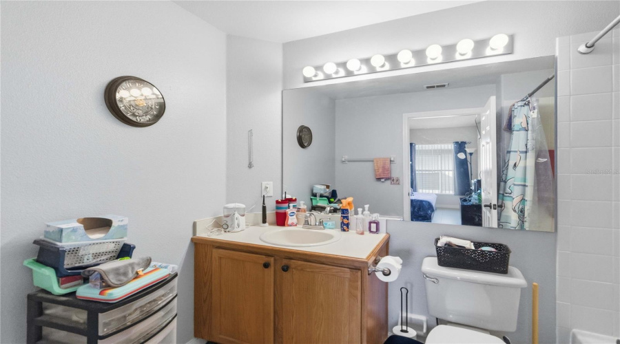 KISSIMMEE, Florida 34747, 4 Bedrooms Bedrooms, ,3 BathroomsBathrooms,Residential,For Sale,ONEIDA,0,MFRS5145194