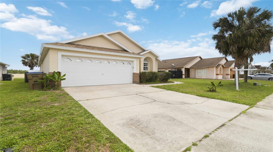 KISSIMMEE, Florida 34747, 4 Bedrooms Bedrooms, ,3 BathroomsBathrooms,Residential,For Sale,ONEIDA,0,MFRS5145194
