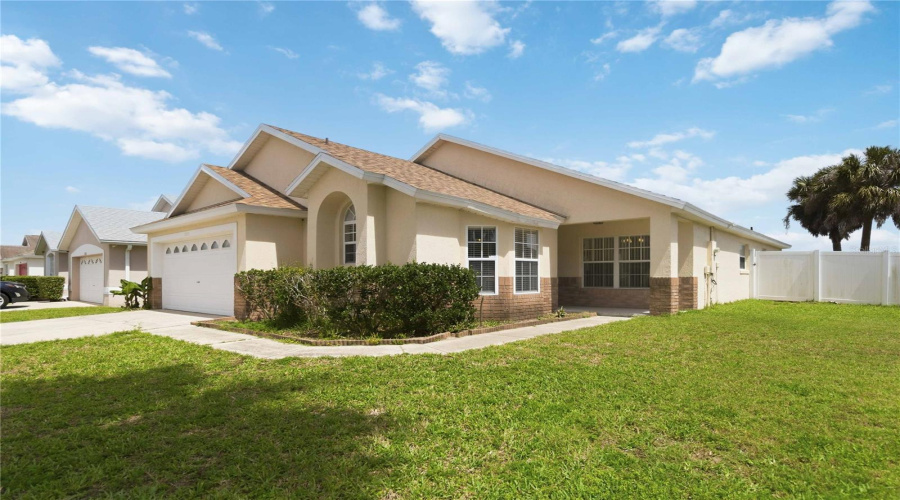 KISSIMMEE, Florida 34747, 4 Bedrooms Bedrooms, ,3 BathroomsBathrooms,Residential,For Sale,ONEIDA,0,MFRS5145194