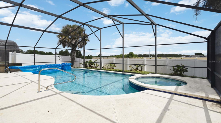 KISSIMMEE, Florida 34747, 4 Bedrooms Bedrooms, ,3 BathroomsBathrooms,Residential,For Sale,ONEIDA,0,MFRS5145194