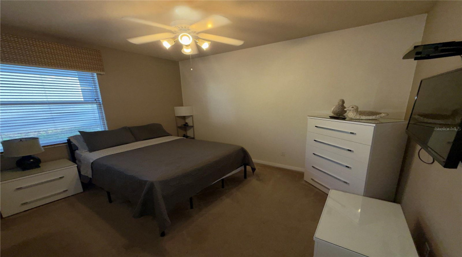 DAVENPORT, Florida 33897, 5 Bedrooms Bedrooms, ,3 BathroomsBathrooms,Residential,For Sale,HIGHER COMBE,0,MFRO6399361