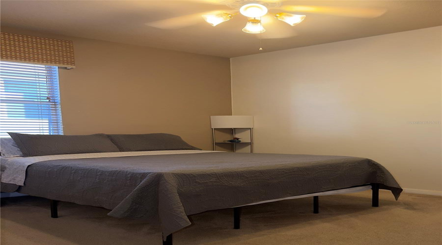 DAVENPORT, Florida 33897, 5 Bedrooms Bedrooms, ,3 BathroomsBathrooms,Residential,For Sale,HIGHER COMBE,0,MFRO6399361