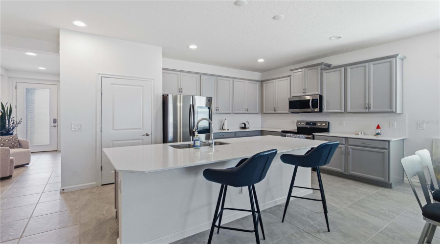 DAVENPORT, Florida 33837, 3 Bedrooms Bedrooms, ,2 BathroomsBathrooms,Residential,For Sale,ROSEDALE,0,MFRS5147388