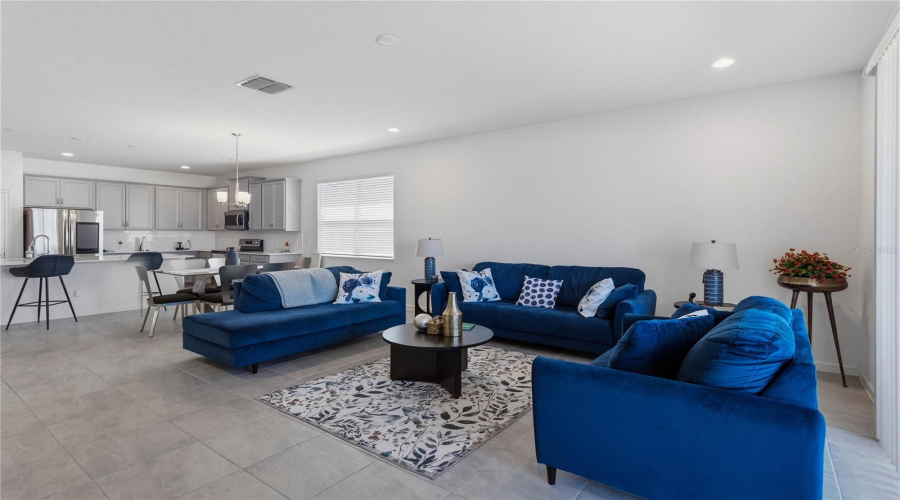 DAVENPORT, Florida 33837, 3 Bedrooms Bedrooms, ,2 BathroomsBathrooms,Residential,For Sale,ROSEDALE,0,MFRS5147388