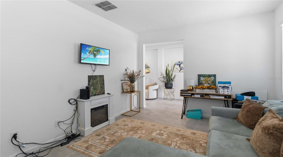 DAVENPORT, Florida 33837, 3 Bedrooms Bedrooms, ,2 BathroomsBathrooms,Residential,For Sale,ROSEDALE,0,MFRS5147388