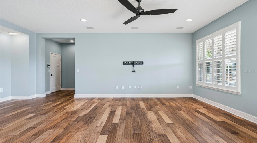 ORLANDO, Florida 32836, 5 Bedrooms Bedrooms, ,4 BathroomsBathrooms,Residential,For Sale,ACOSTA,0,MFRO6400810