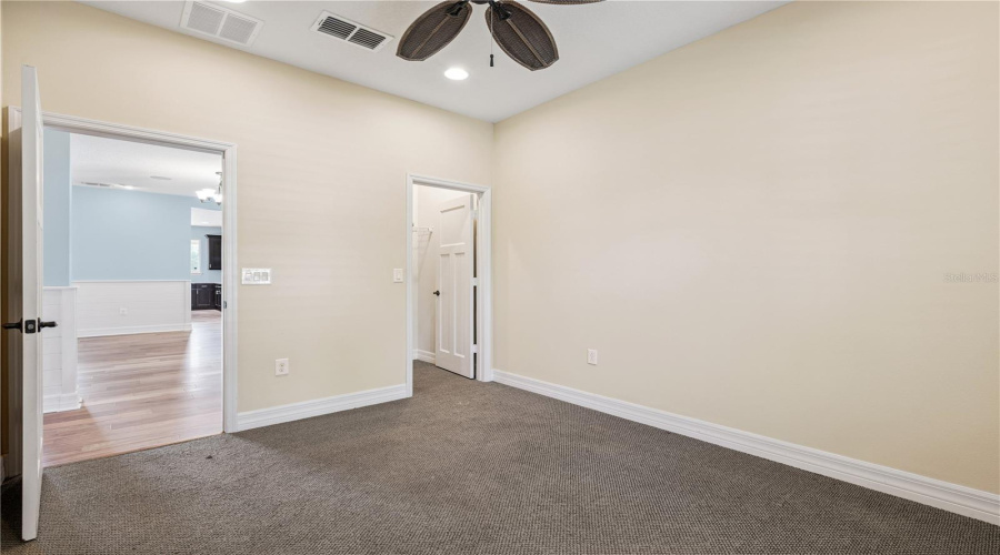 ORLANDO, Florida 32836, 5 Bedrooms Bedrooms, ,4 BathroomsBathrooms,Residential,For Sale,ACOSTA,0,MFRO6400810