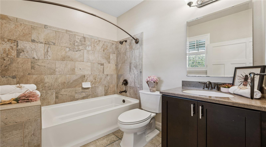 ORLANDO, Florida 32836, 5 Bedrooms Bedrooms, ,4 BathroomsBathrooms,Residential,For Sale,ACOSTA,0,MFRO6400810