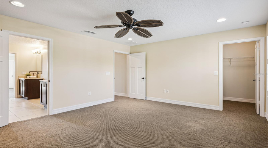 ORLANDO, Florida 32836, 5 Bedrooms Bedrooms, ,4 BathroomsBathrooms,Residential,For Sale,ACOSTA,0,MFRO6400810