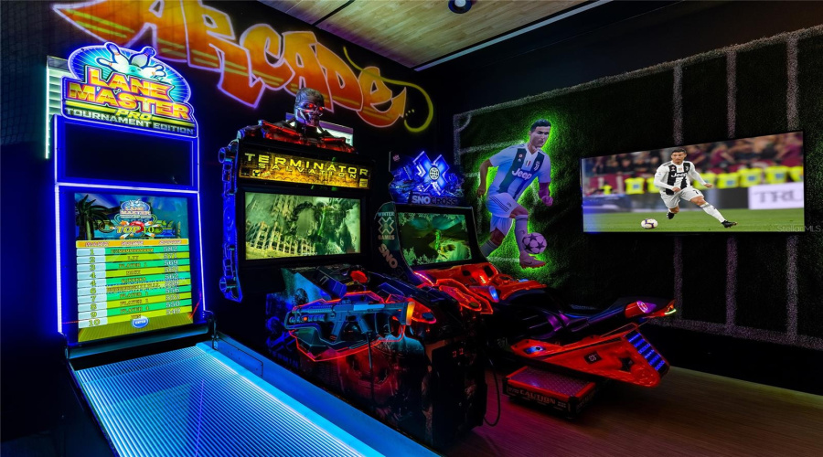 REUNION, Florida 34747, 10 Bedrooms Bedrooms, ,10 BathroomsBathrooms,Residential,For Sale,GRAND TRAVERSE,0,MFRO6401878