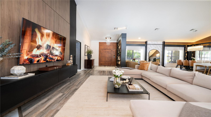 Flowing spaces that guide you seamlessly through the home.