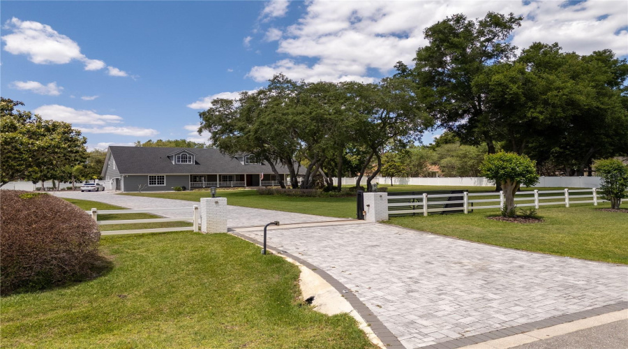 Welcome home to your private farmhouse retreat in the heart of Windermere.