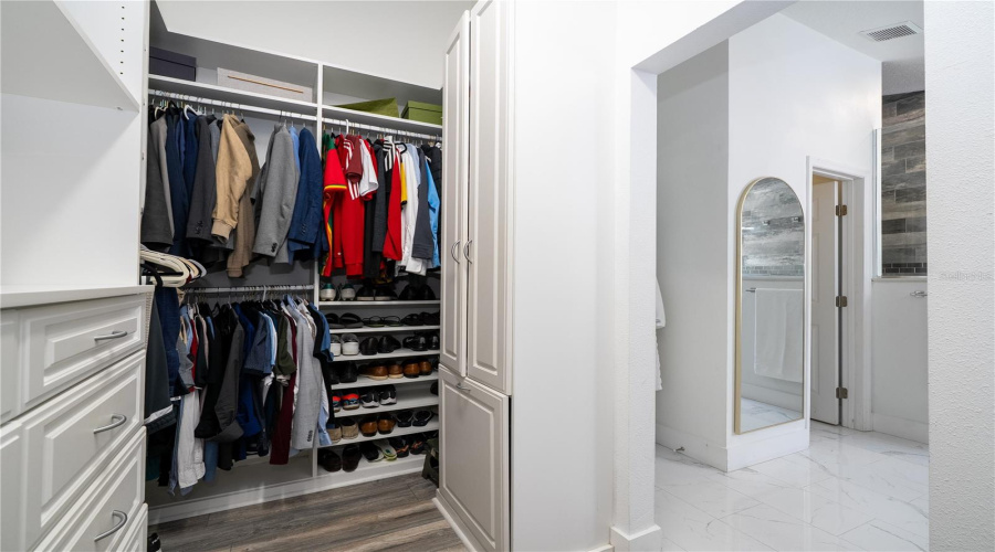 Spacious and beautifully organized to fit your lifestyle.