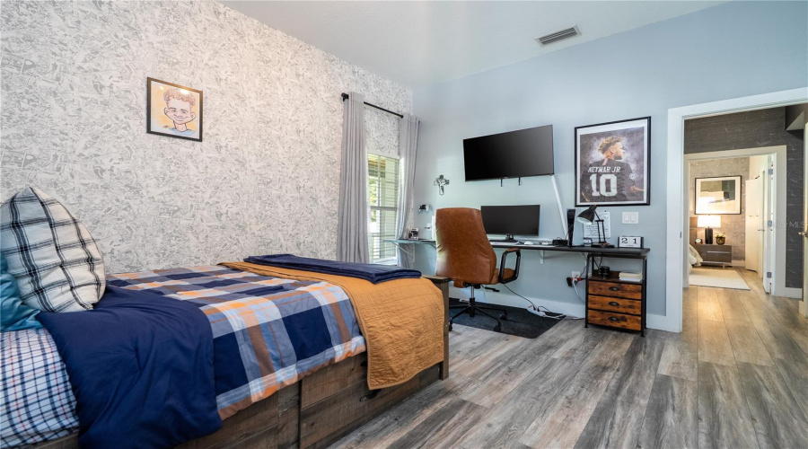 And the third bedroom for big families and those who prefer space.