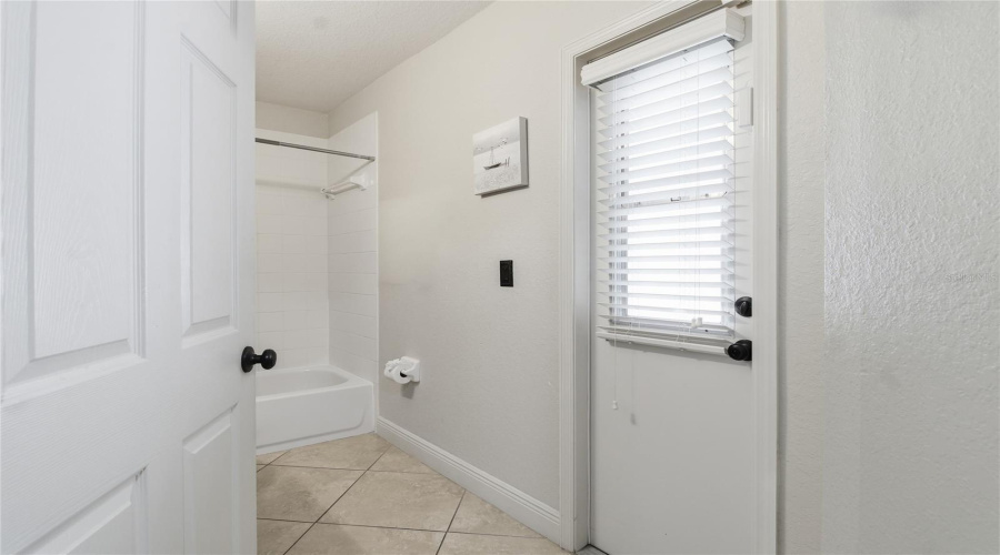 DAVENPORT, Florida 33897, 5 Bedrooms Bedrooms, ,3 BathroomsBathrooms,Residential,For Sale,BELFRY,0,MFRO6360946