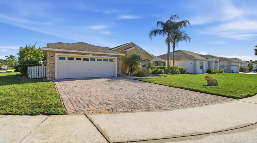 DAVENPORT, Florida 33897, 5 Bedrooms Bedrooms, ,3 BathroomsBathrooms,Residential,For Sale,BELFRY,0,MFRO6360946