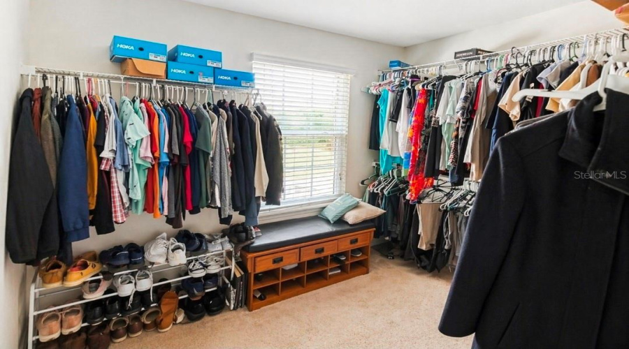 DAVENPORT, Florida 33896, 4 Bedrooms Bedrooms, ,2 BathroomsBathrooms,Residential,For Sale,SEQUOIA,0,MFRL4961357