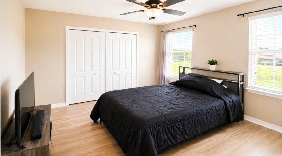 DAVENPORT, Florida 33896, 4 Bedrooms Bedrooms, ,2 BathroomsBathrooms,Residential,For Sale,SEQUOIA,0,MFRL4961357