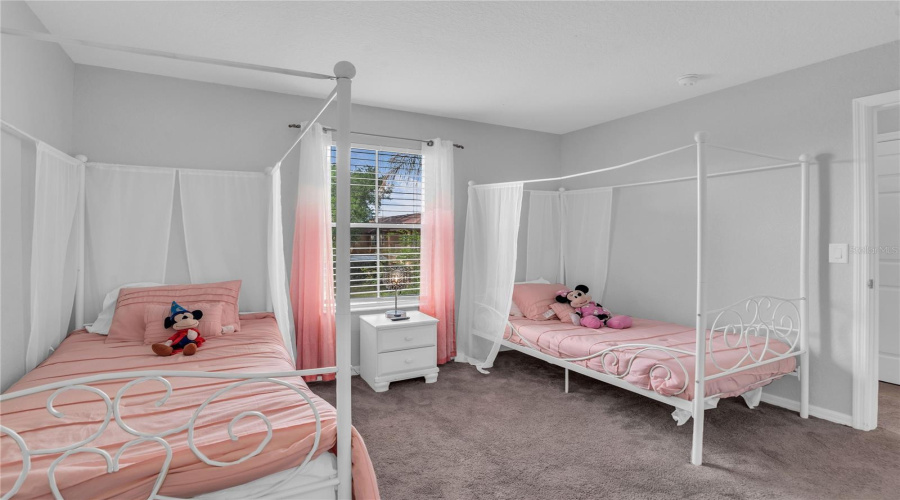 DAVENPORT, Florida 33897, 4 Bedrooms Bedrooms, ,3 BathroomsBathrooms,Residential,For Sale,LA MIRAGE,0,MFRO6401458