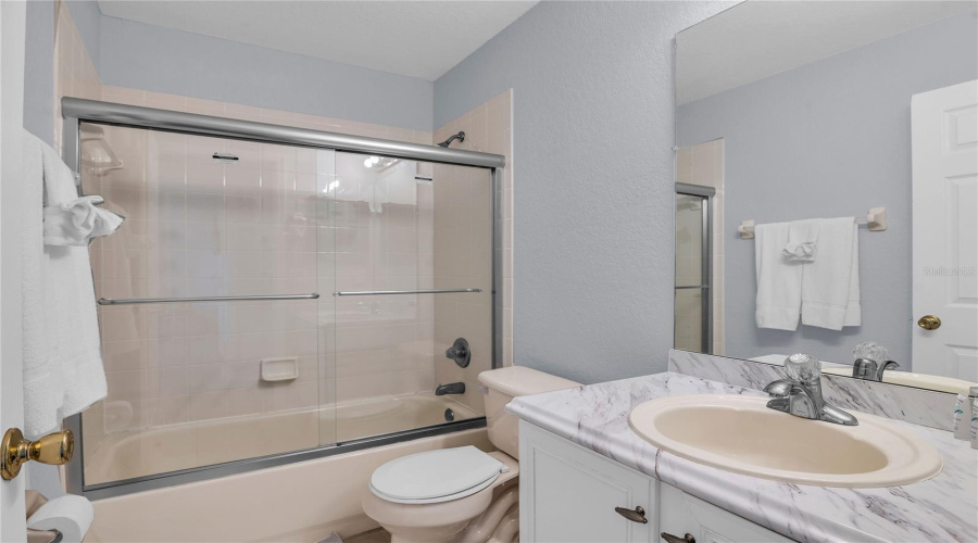 DAVENPORT, Florida 33897, 4 Bedrooms Bedrooms, ,3 BathroomsBathrooms,Residential,For Sale,LA MIRAGE,0,MFRO6401458