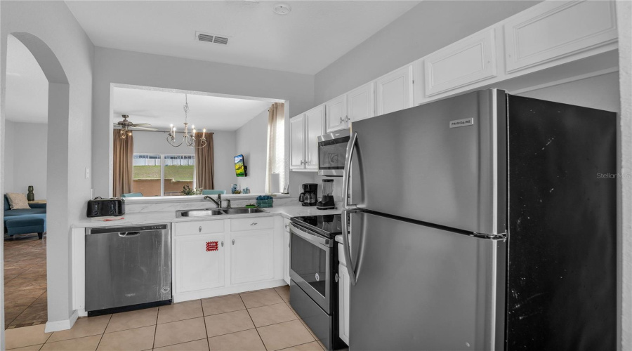 DAVENPORT, Florida 33897, 4 Bedrooms Bedrooms, ,3 BathroomsBathrooms,Residential,For Sale,LA MIRAGE,0,MFRO6401458