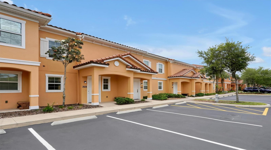 KISSIMMEE, Florida 34746, 2 Bedrooms Bedrooms, ,2 BathroomsBathrooms,Residential,For Sale,ROADSTER,0,MFRO6401981