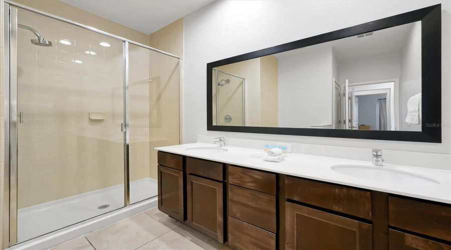 KISSIMMEE, Florida 34746, 2 Bedrooms Bedrooms, ,2 BathroomsBathrooms,Residential,For Sale,ROADSTER,0,MFRO6401981