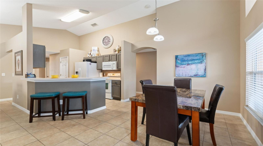 DAVENPORT, Florida 33897, 4 Bedrooms Bedrooms, ,3 BathroomsBathrooms,Residential,For Sale,SEVILLA,0,MFRO6401978