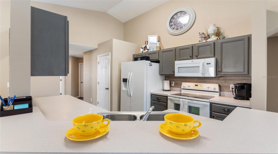 DAVENPORT, Florida 33897, 4 Bedrooms Bedrooms, ,3 BathroomsBathrooms,Residential,For Sale,SEVILLA,0,MFRO6401978