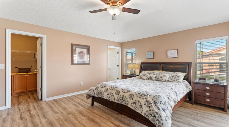 DAVENPORT, Florida 33897, 4 Bedrooms Bedrooms, ,3 BathroomsBathrooms,Residential,For Sale,SEVILLA,0,MFRO6401978