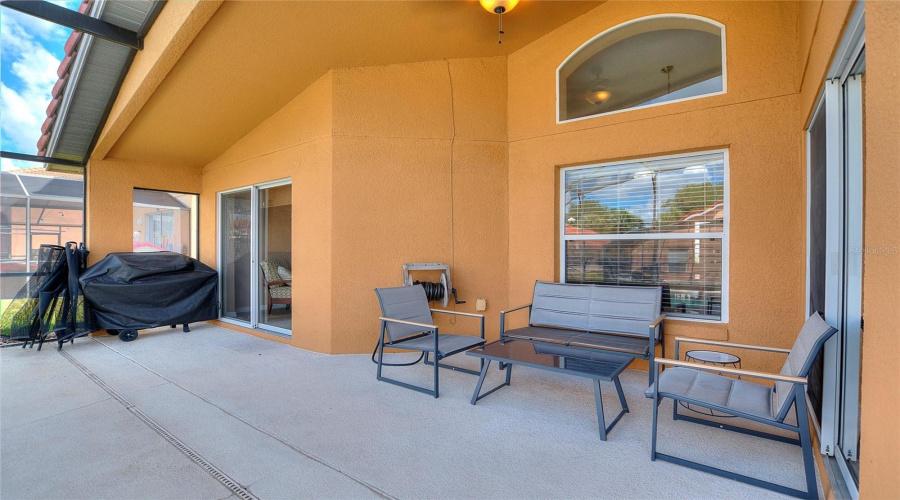 DAVENPORT, Florida 33897, 4 Bedrooms Bedrooms, ,3 BathroomsBathrooms,Residential,For Sale,SEVILLA,0,MFRO6401978