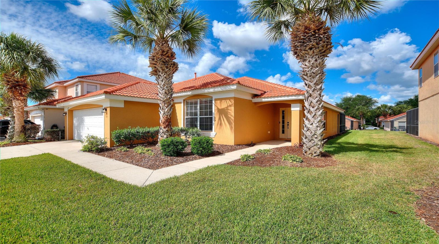 DAVENPORT, Florida 33897, 4 Bedrooms Bedrooms, ,3 BathroomsBathrooms,Residential,For Sale,SEVILLA,0,MFRO6401978