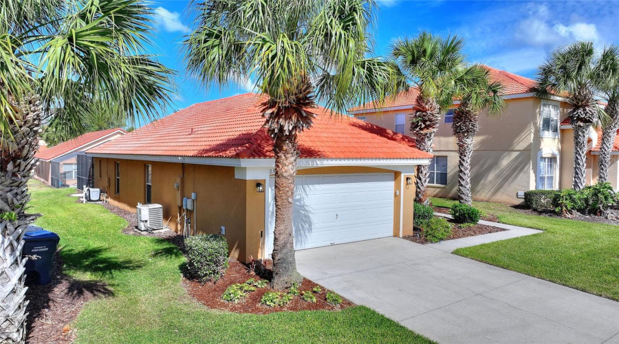 DAVENPORT, Florida 33897, 4 Bedrooms Bedrooms, ,3 BathroomsBathrooms,Residential,For Sale,SEVILLA,0,MFRO6401978