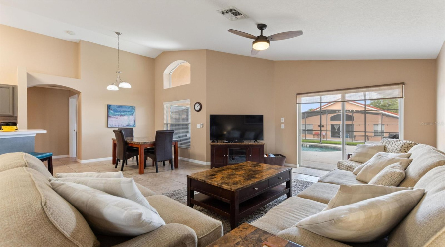 DAVENPORT, Florida 33897, 4 Bedrooms Bedrooms, ,3 BathroomsBathrooms,Residential,For Sale,SEVILLA,0,MFRO6401978