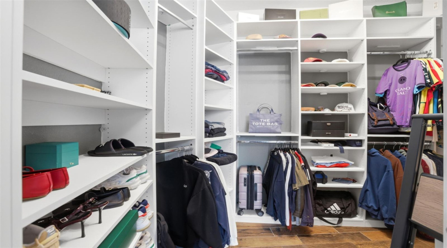 DAVENPORT, Florida 33837, 4 Bedrooms Bedrooms, ,3 BathroomsBathrooms,Residential,For Sale,BROOKHAVEN,0,MFRGC539778