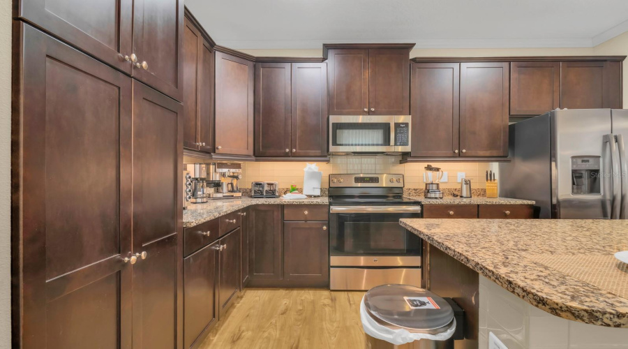 KISSIMMEE, Florida 34747, 8 Bedrooms Bedrooms, ,7 BathroomsBathrooms,Residential,For Sale,MARKER,0,MFRO6401792