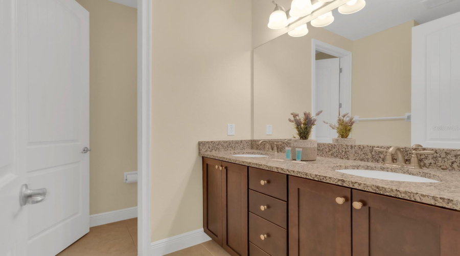 KISSIMMEE, Florida 34747, 8 Bedrooms Bedrooms, ,7 BathroomsBathrooms,Residential,For Sale,MARKER,0,MFRO6401792