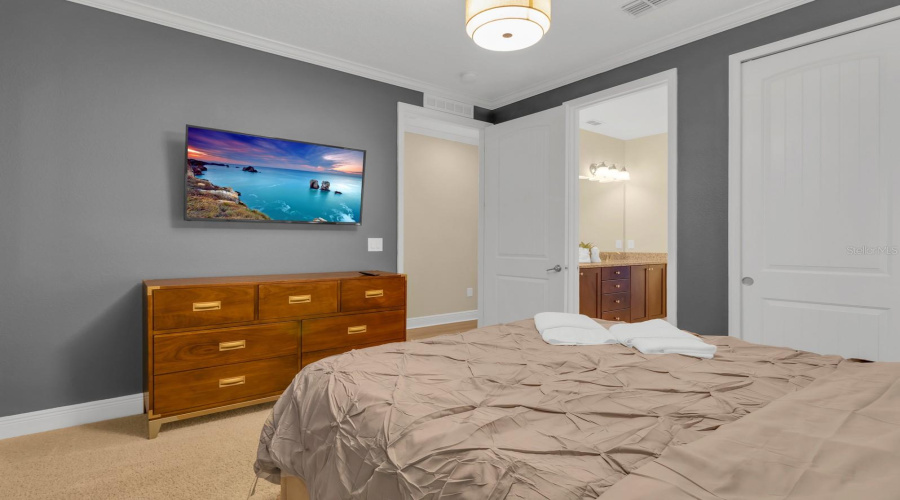 KISSIMMEE, Florida 34747, 8 Bedrooms Bedrooms, ,7 BathroomsBathrooms,Residential,For Sale,MARKER,0,MFRO6401792