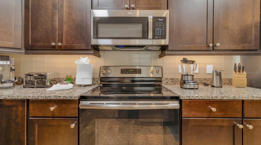 KISSIMMEE, Florida 34747, 8 Bedrooms Bedrooms, ,7 BathroomsBathrooms,Residential,For Sale,MARKER,0,MFRO6401792