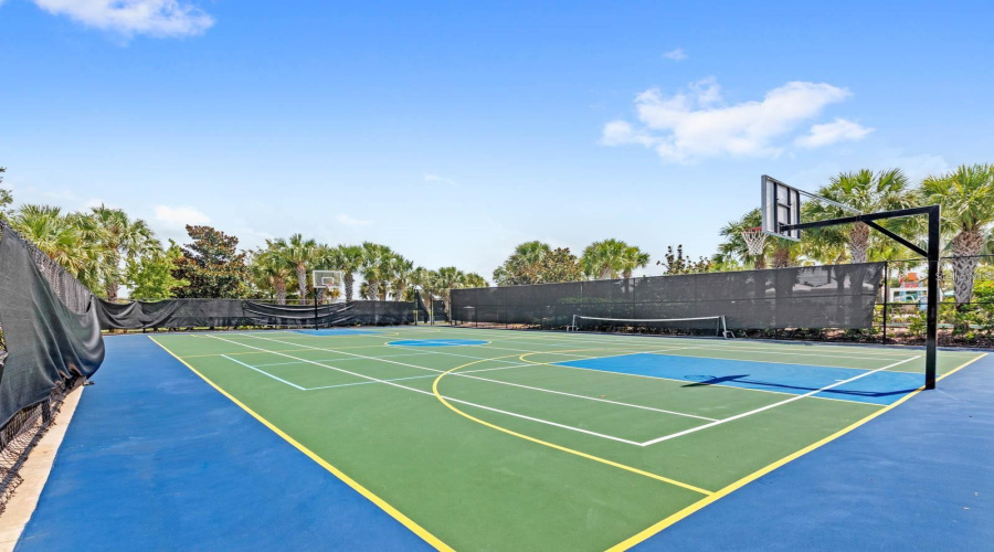 KISSIMMEE, Florida 34747, 5 Bedrooms Bedrooms, ,4 BathroomsBathrooms,Residential,For Sale,MAJORCA DRIVE,0,MFRS5148415