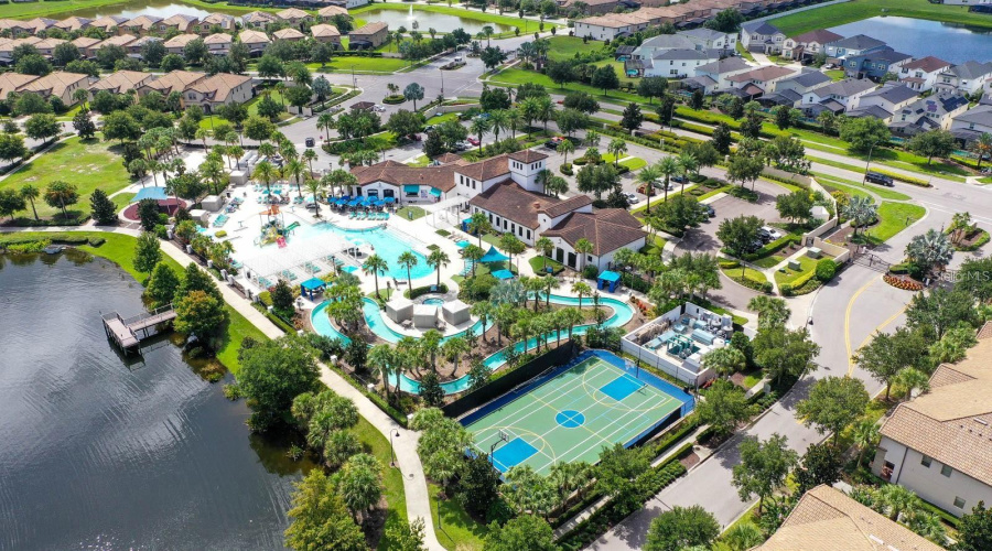 KISSIMMEE, Florida 34747, 5 Bedrooms Bedrooms, ,4 BathroomsBathrooms,Residential,For Sale,MAJORCA DRIVE,0,MFRS5148415