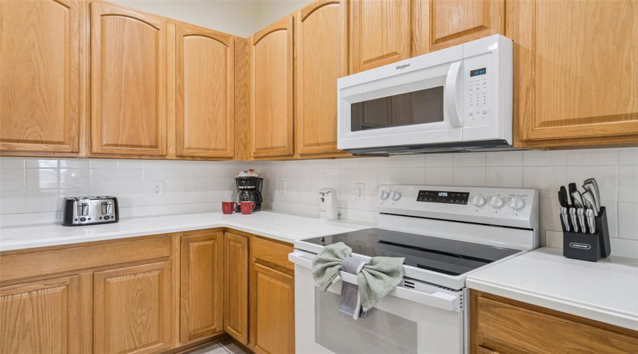 DAVENPORT, Florida 33897, 5 Bedrooms Bedrooms, ,3 BathroomsBathrooms,Residential,For Sale,HAMPTON,0,MFRS5148516