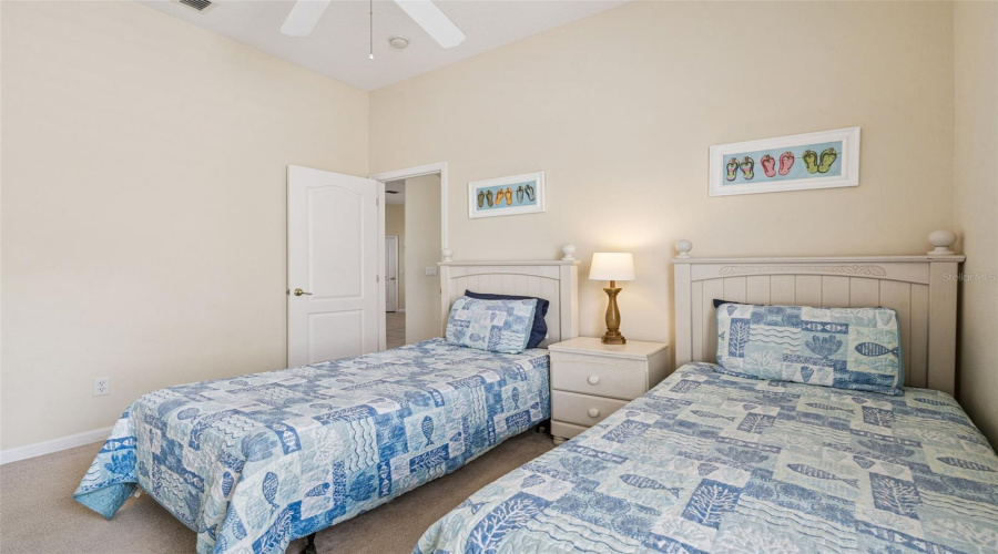 DAVENPORT, Florida 33897, 5 Bedrooms Bedrooms, ,3 BathroomsBathrooms,Residential,For Sale,HAMPTON,0,MFRS5148516