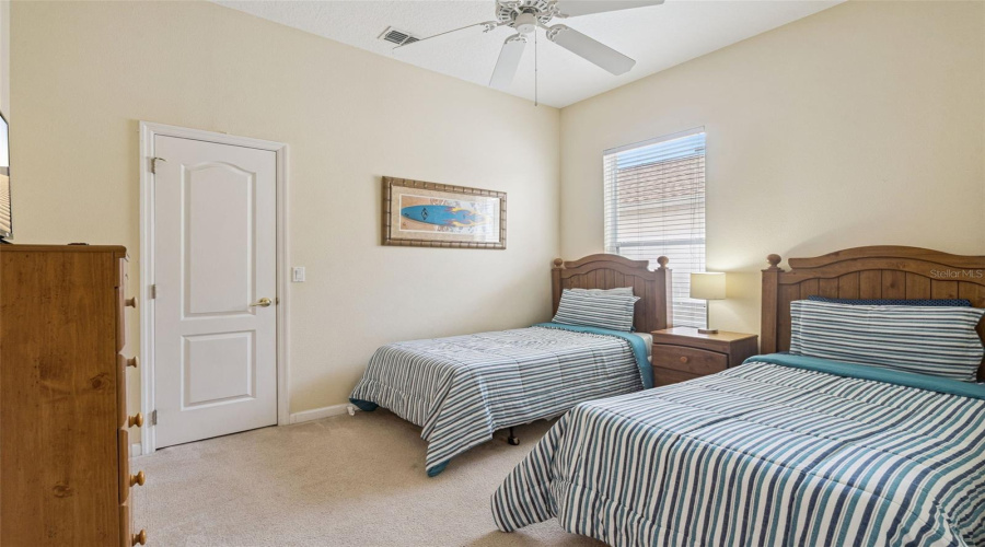 DAVENPORT, Florida 33897, 5 Bedrooms Bedrooms, ,3 BathroomsBathrooms,Residential,For Sale,HAMPTON,0,MFRS5148516