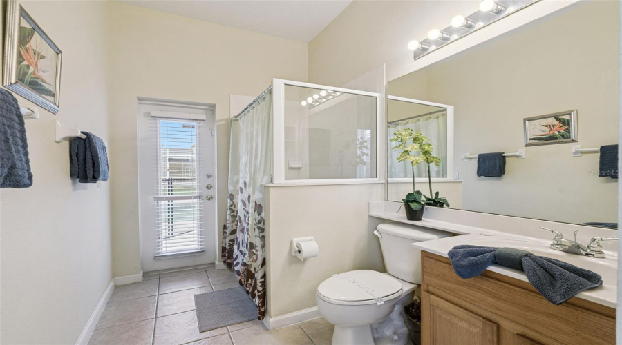 DAVENPORT, Florida 33897, 5 Bedrooms Bedrooms, ,3 BathroomsBathrooms,Residential,For Sale,HAMPTON,0,MFRS5148516