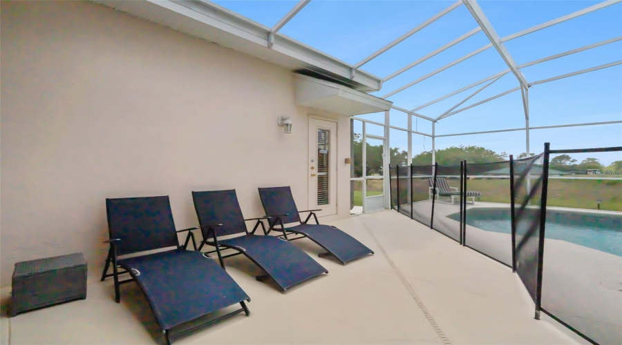 DAVENPORT, Florida 33897, 5 Bedrooms Bedrooms, ,3 BathroomsBathrooms,Residential,For Sale,HAMPTON,0,MFRS5148516