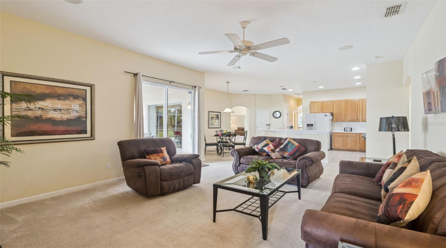 DAVENPORT, Florida 33897, 5 Bedrooms Bedrooms, ,3 BathroomsBathrooms,Residential,For Sale,HAMPTON,0,MFRS5148516