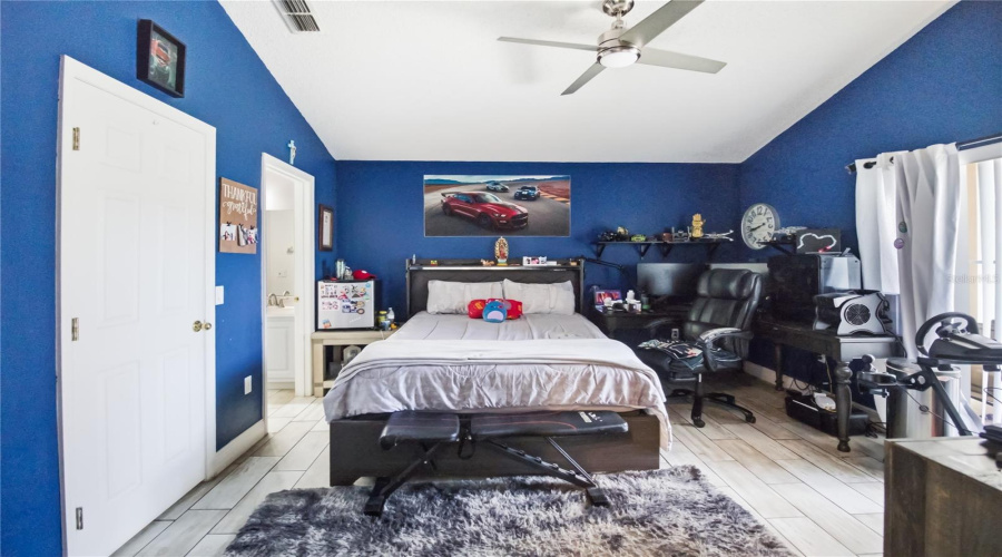 KISSIMMEE, Florida 34746, 4 Bedrooms Bedrooms, ,4 BathroomsBathrooms,Residential,For Sale,LIBERTY HALL,0,MFRS5144814