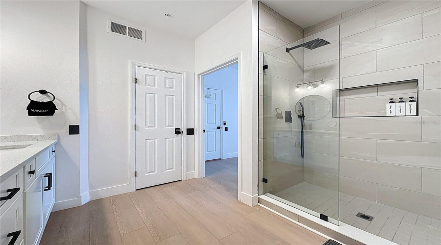 KISSIMMEE, Florida 34747, 3 Bedrooms Bedrooms, ,2 BathroomsBathrooms,Residential,For Sale,BUTTERFLY PALM,0,MFRTB8501444