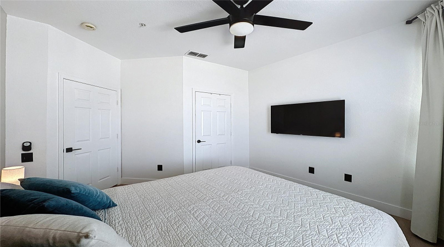 KISSIMMEE, Florida 34747, 3 Bedrooms Bedrooms, ,2 BathroomsBathrooms,Residential,For Sale,BUTTERFLY PALM,0,MFRTB8501444